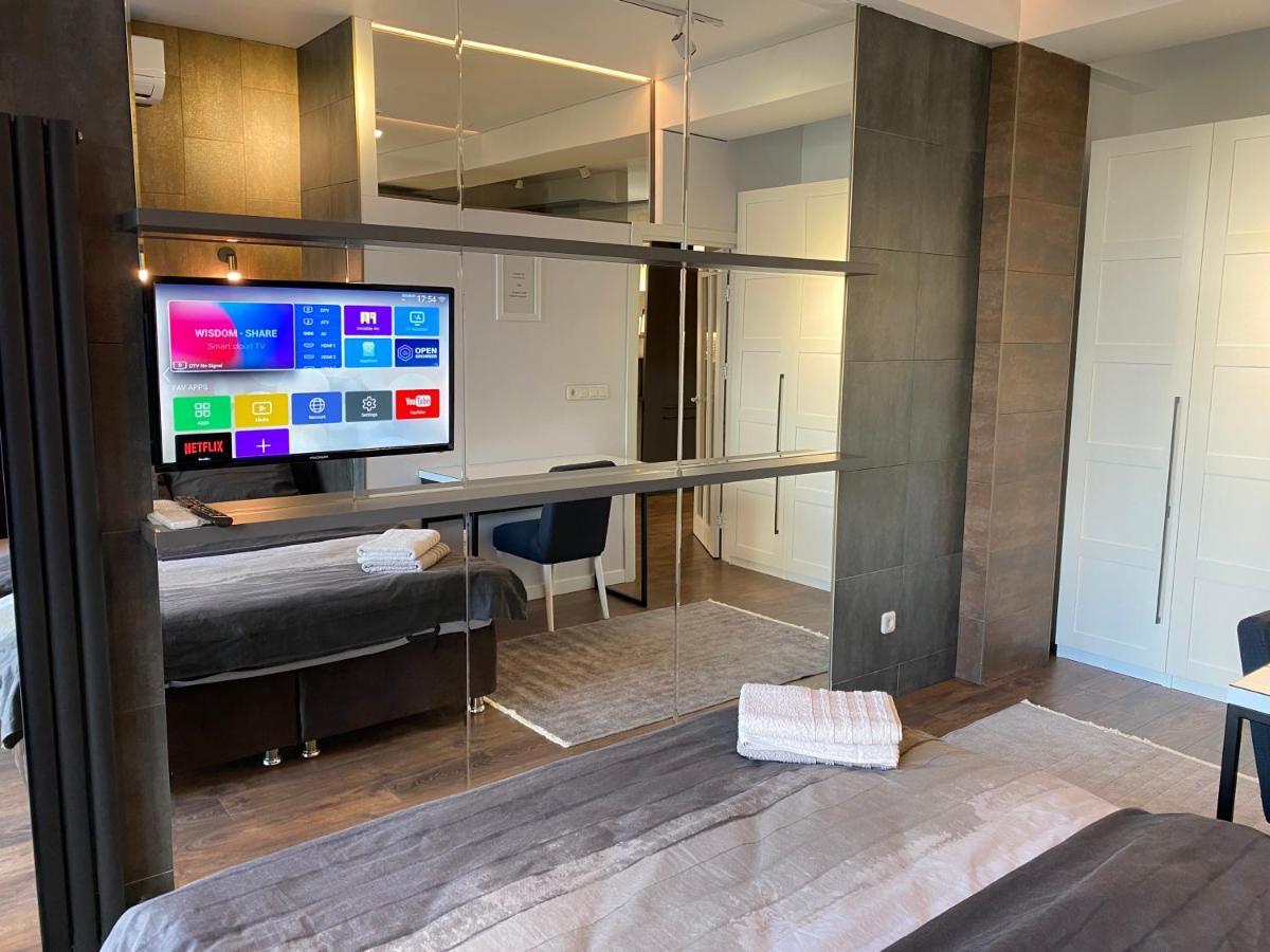 Rentnow Modern Lux Apartment In Centre Chisinau Exterior photo