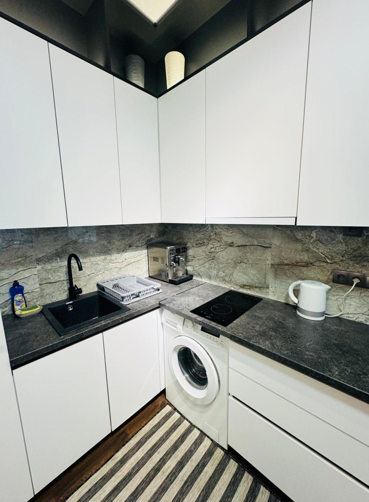 Rentnow Modern Lux Apartment In Centre Chisinau Exterior photo